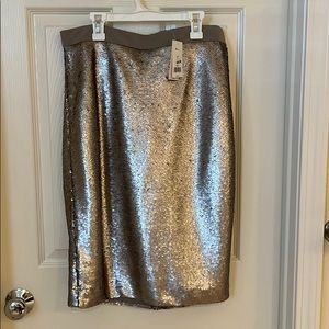NWT BR silver fish tail cocktail skirt